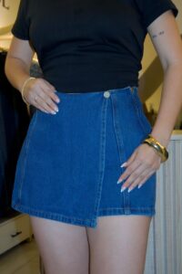Falda Short Amira - Tono Claro